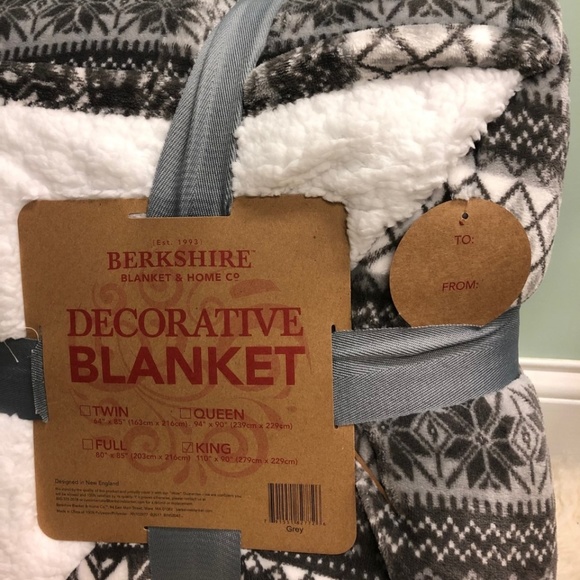 Berkshire | Decorative Blanket | Gray | Size King (PM_B07) - Picture 5 of 5